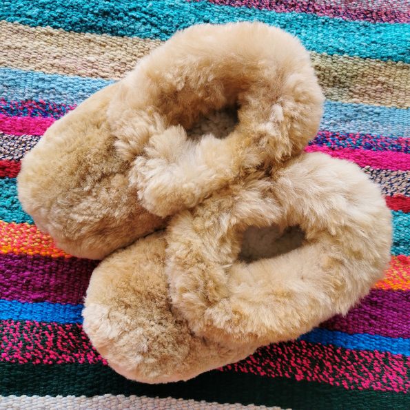 pantuflas_alpaca_beige1.jpg