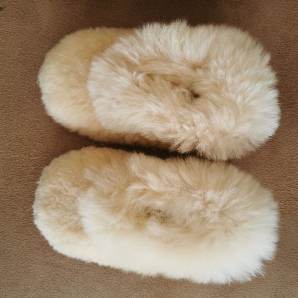 pantuflas_alpaca_beige3.jpg